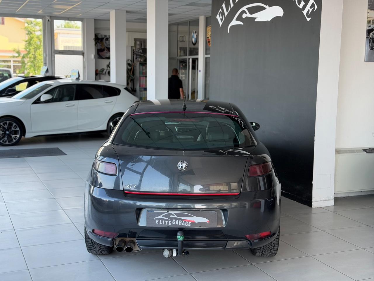 Alfa Romeo GT 1.9 JTDM 16V Distinctive Gancio Traino