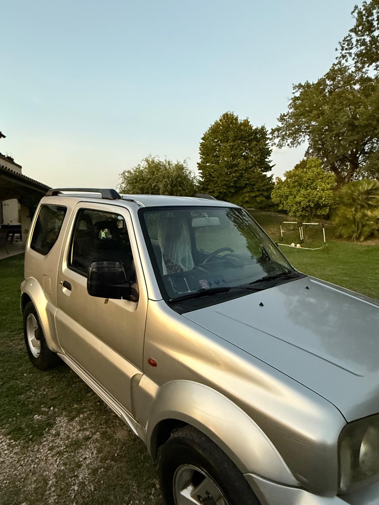 Suzuki Jimny 1.3i 16V cat 4WD JLX Mode