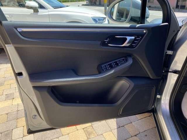 Porsche Macan 2.0 PASM-RETROCAM-TETTO-20"-PRONTA CONSEGNA!