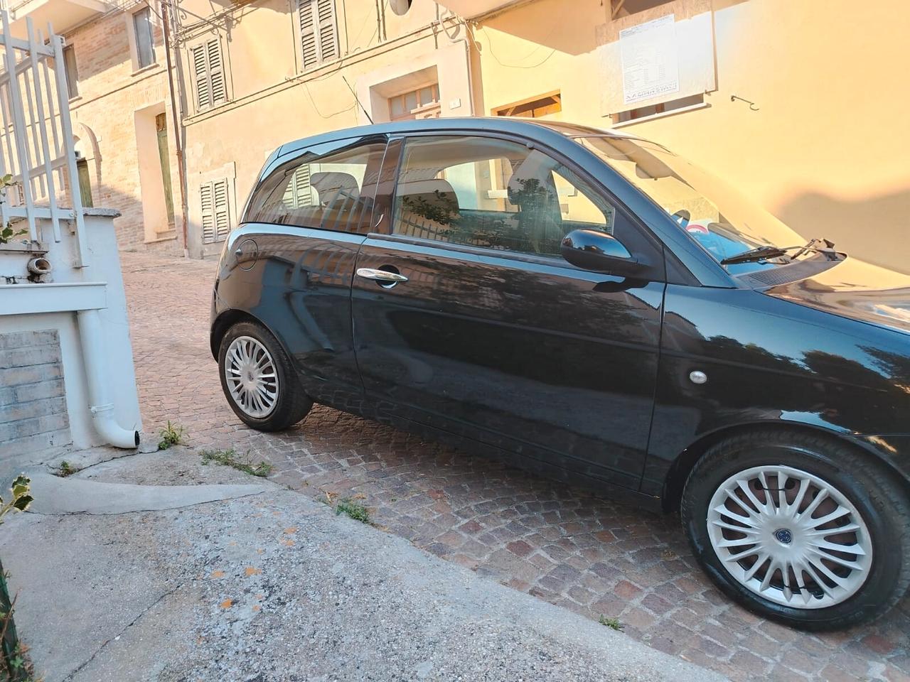 Lancia Ypsilon 1.2 Versus