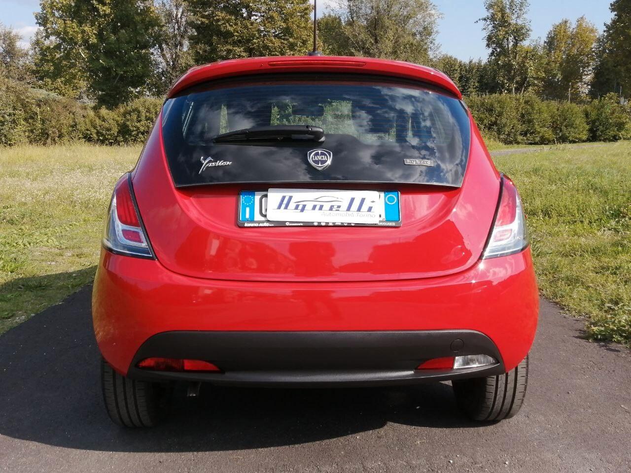 Lancia Ypsilon 1.0 FireFly 5 porte S&S Hybrid Ecochic