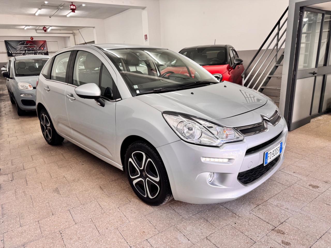 Citroen C3 1.2 82 Cv 5P. Exclusive KM 0 - 09/2016