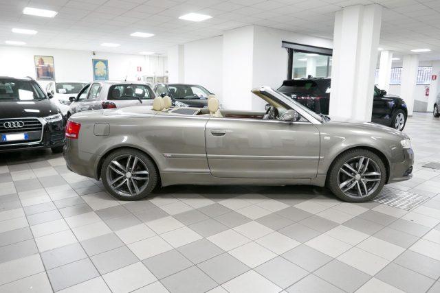 AUDI A4 Cabriolet 2.0 16V TFSI multitronic QUATTRO S Line