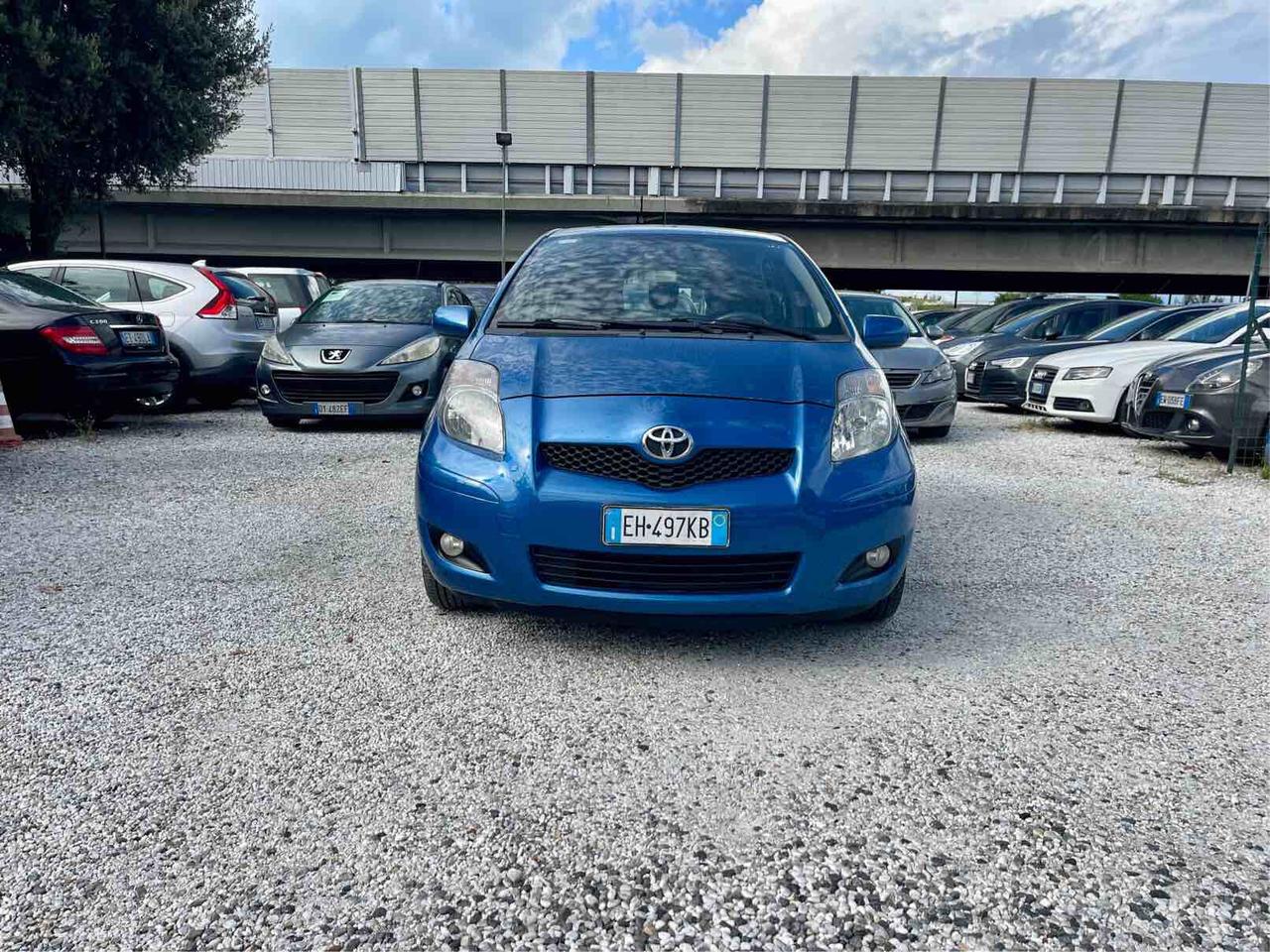 TOYOTA YARIS - 1.0 - PER NEOPATENTATI