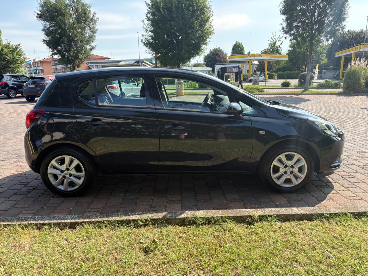 Opel Corsa 1.4 90CV GPL Tech 5 porte b-Color