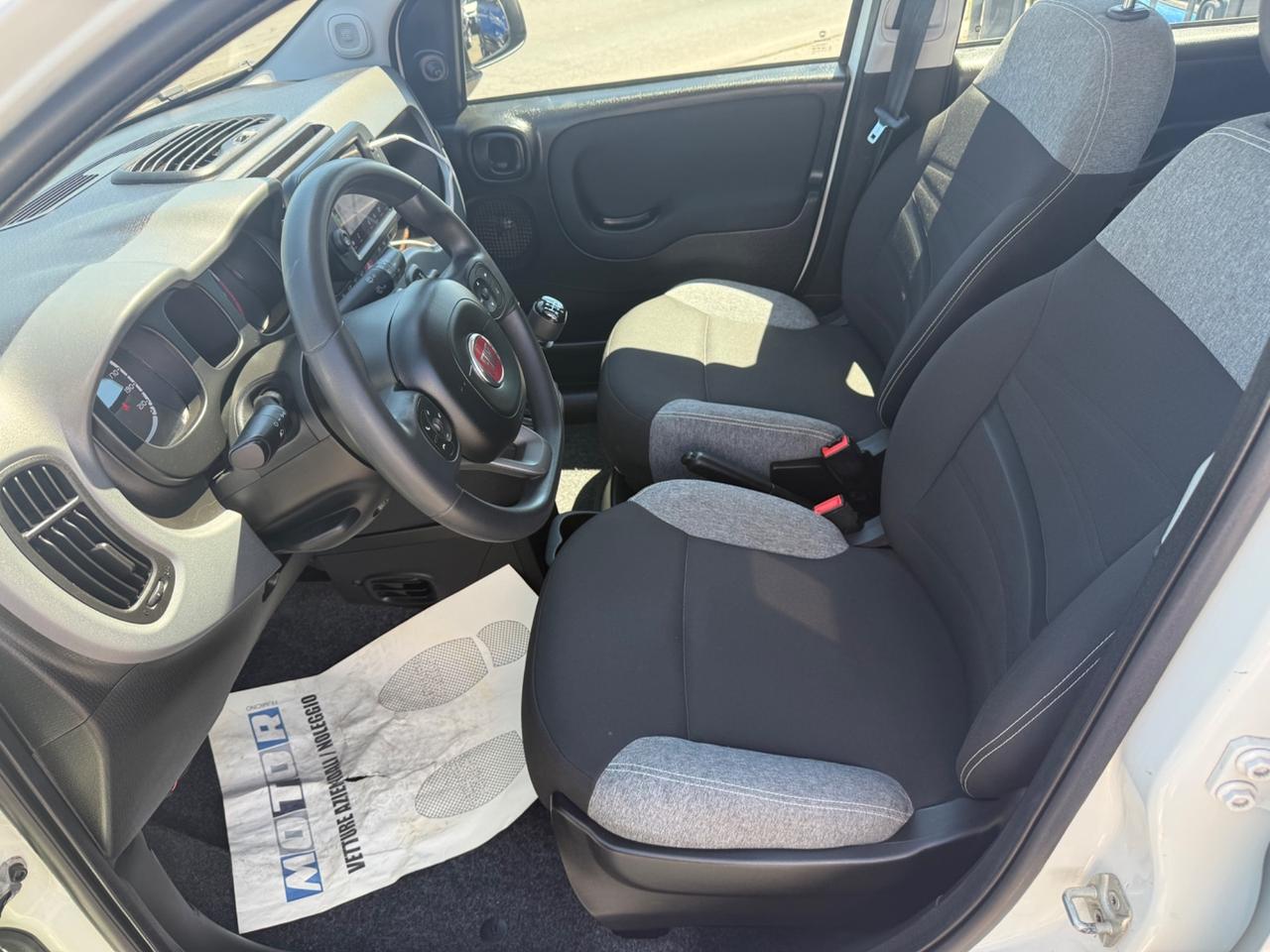 Fiat Panda 1.0 hybrid CITY LIFE Schermo 7"