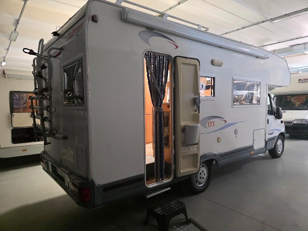 CAMPER CHALLENGER 171