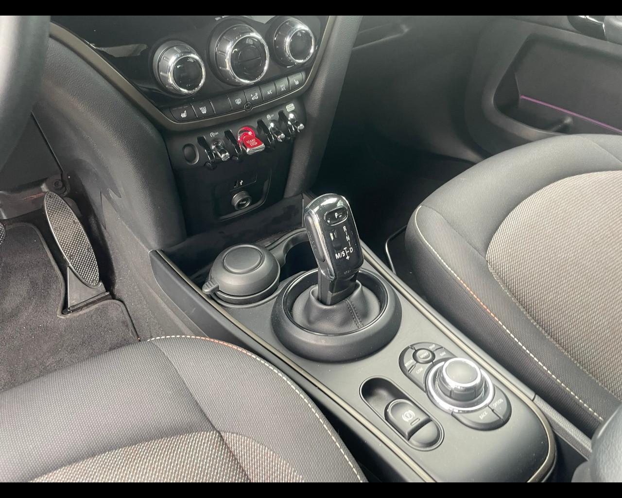 MINI Mini Countrym.(F60) - Mini 1.5 Cooper Business Countryman