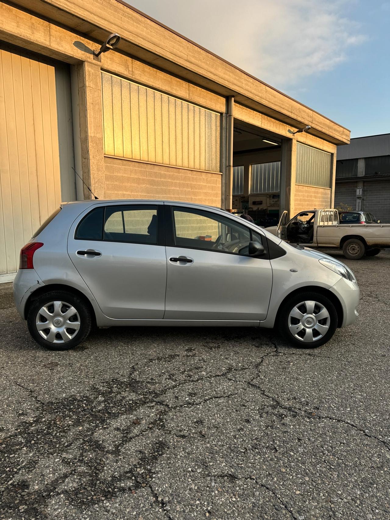 Toyota Yaris 1.0 51kw 5p Benz*UNICO proprietario*