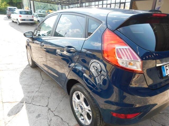 Ford Fiesta 1.4 5 porte Bz.- GPL Black & White Edition