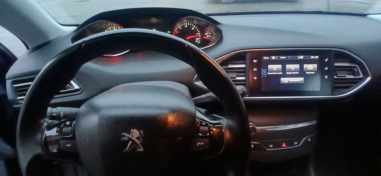 Peugeot 308 1.6 hdi s.w. neopatentati