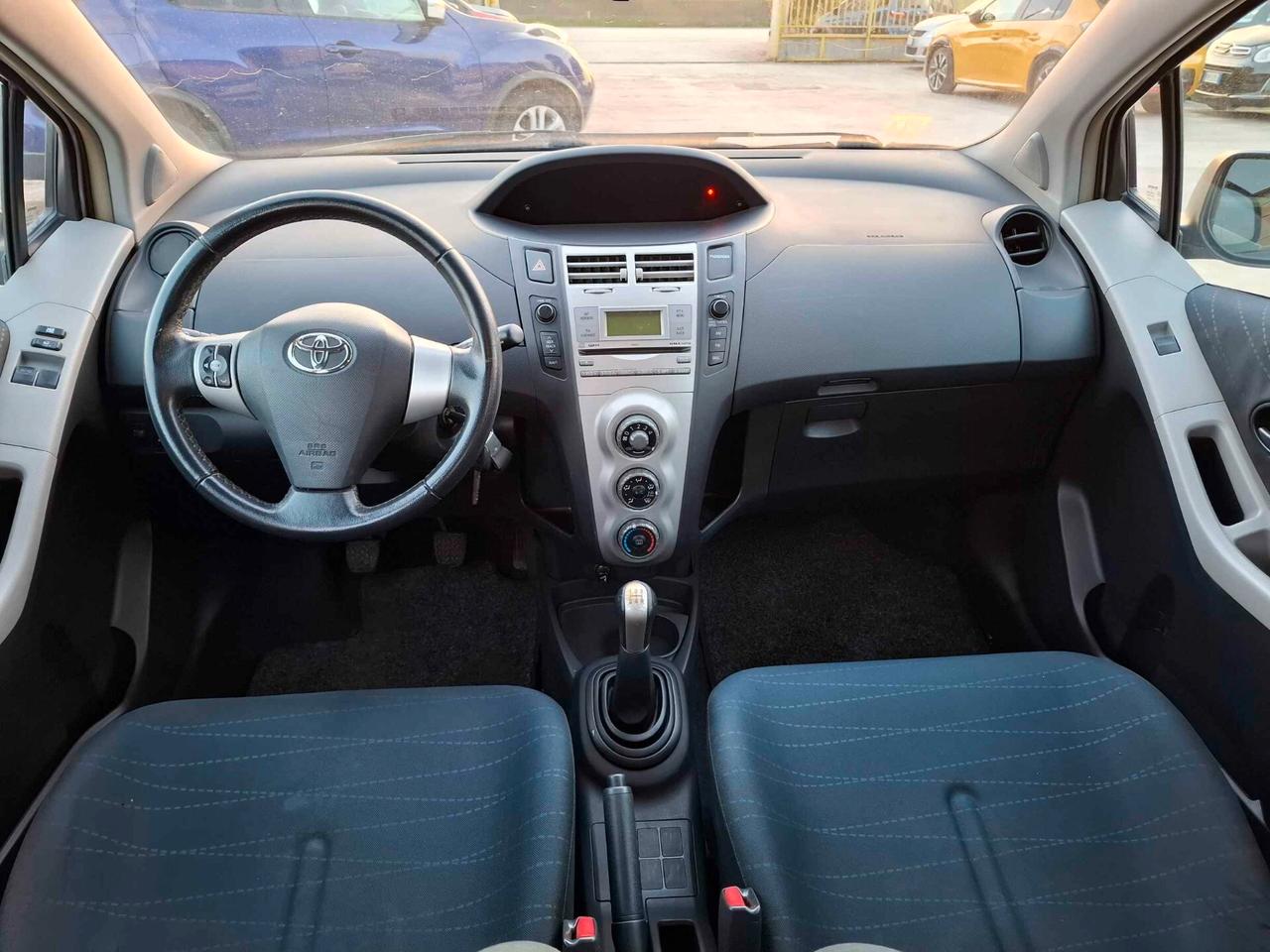 TOYOTA YARIS 1.0 BENZINA 5 PORTE - 2007