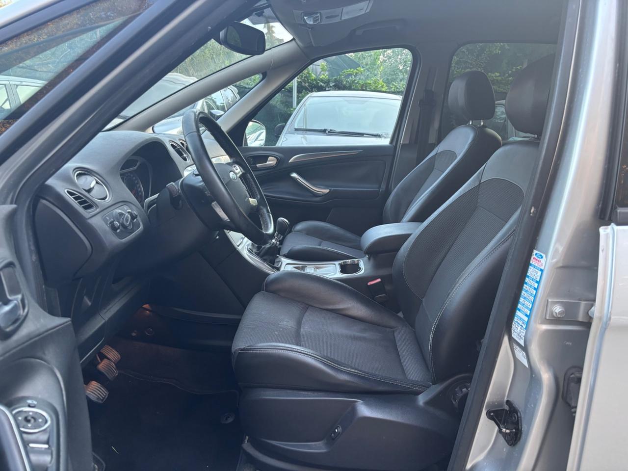 Ford S-Max 2.0 TDCi 140CV Titanium