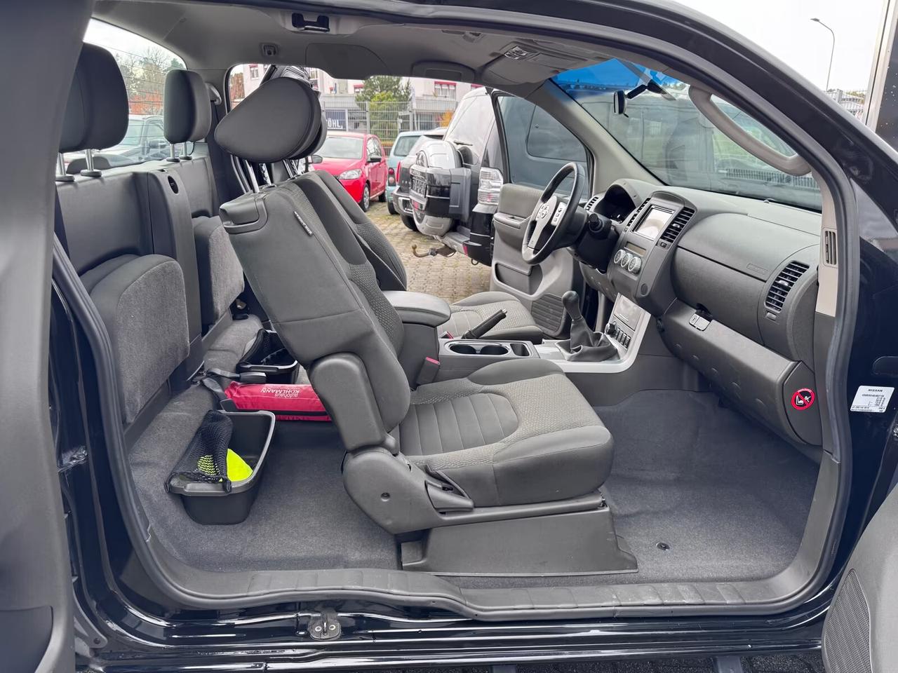 Nissan Navara 2.5 dCi 190CV King Cab