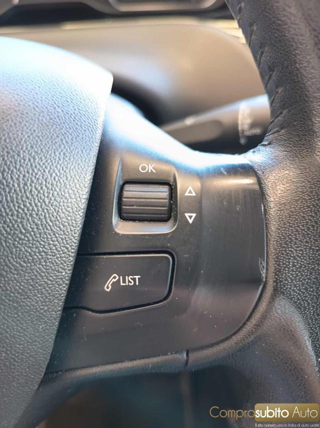 PEUGEOT 208 1° serie 1.2 VTi 82 CV 5 porte Active