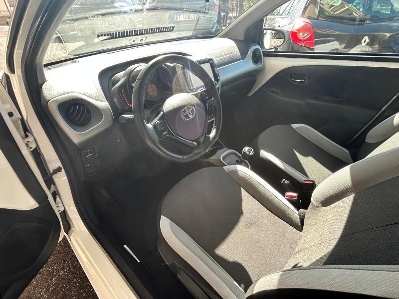 Toyota Aygo 5 Porte Aygo 5p 1.0 x-play m-mt *Promo SD 2026*