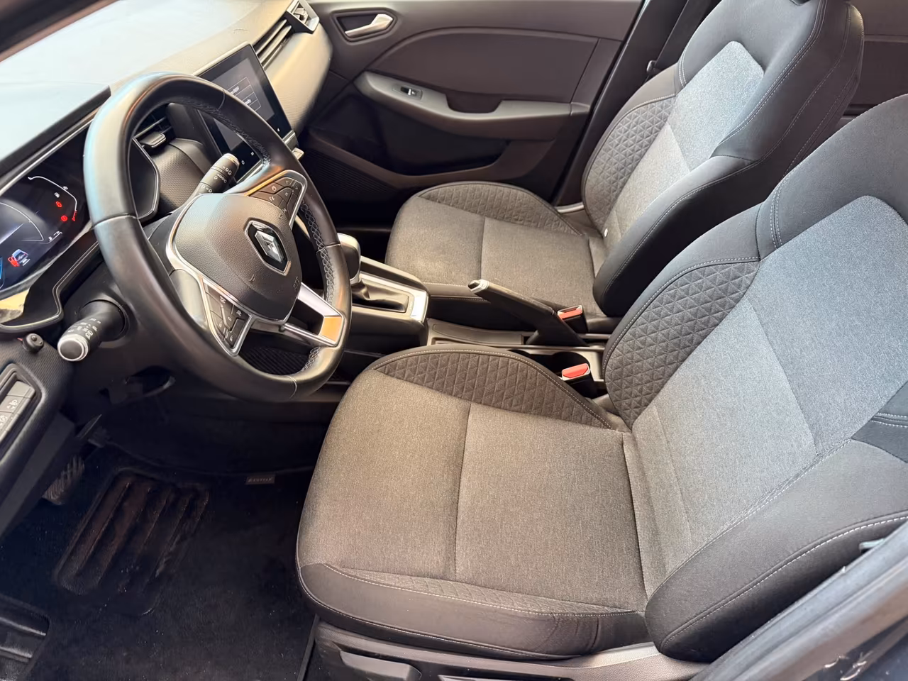 Renault Clio Full Hybrid E-Tech 140 CV 5 porte