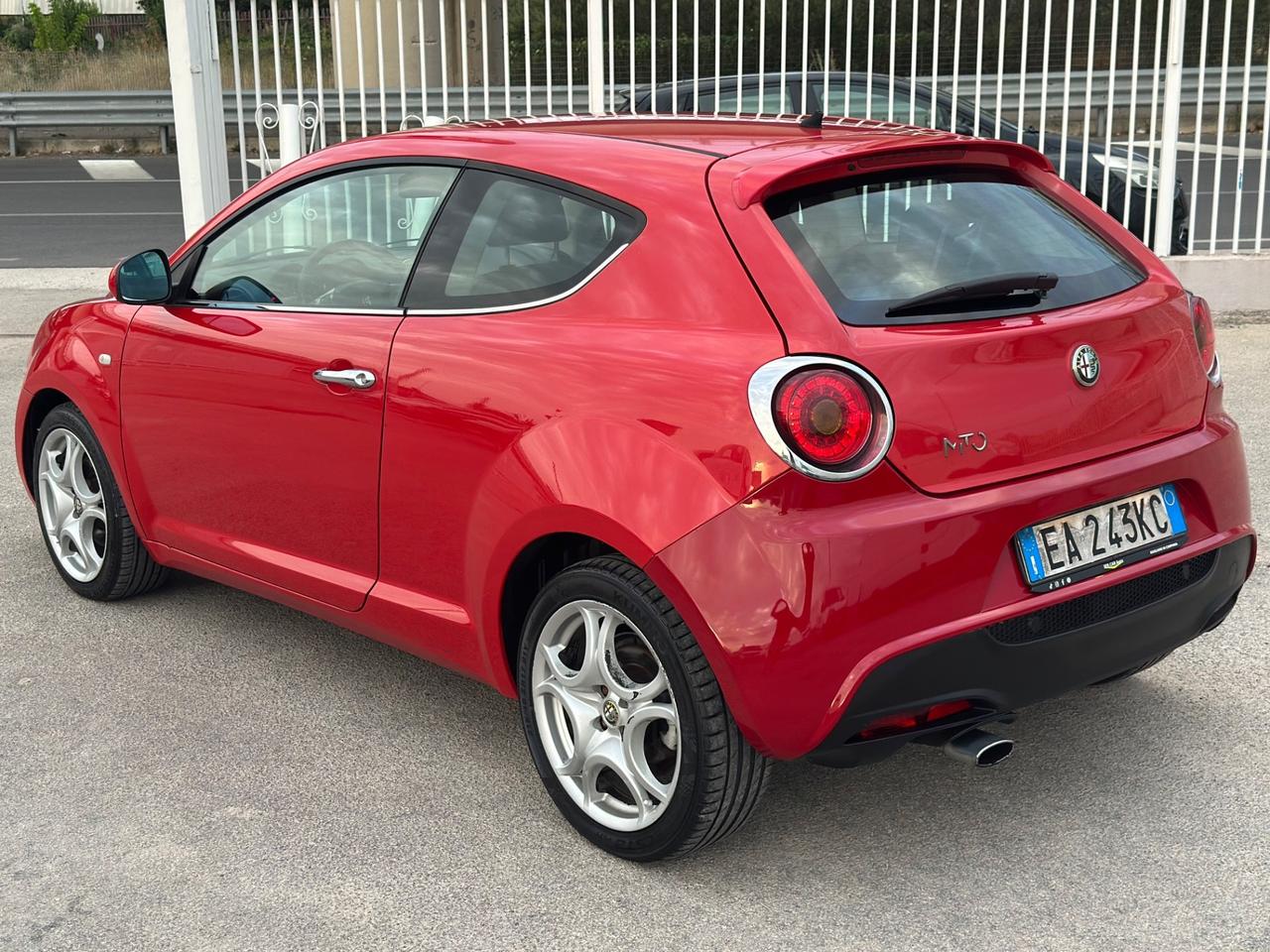 Alfa Romeo MiTo 2010 1.3 MJT 90CV Distinctive Sport Pack