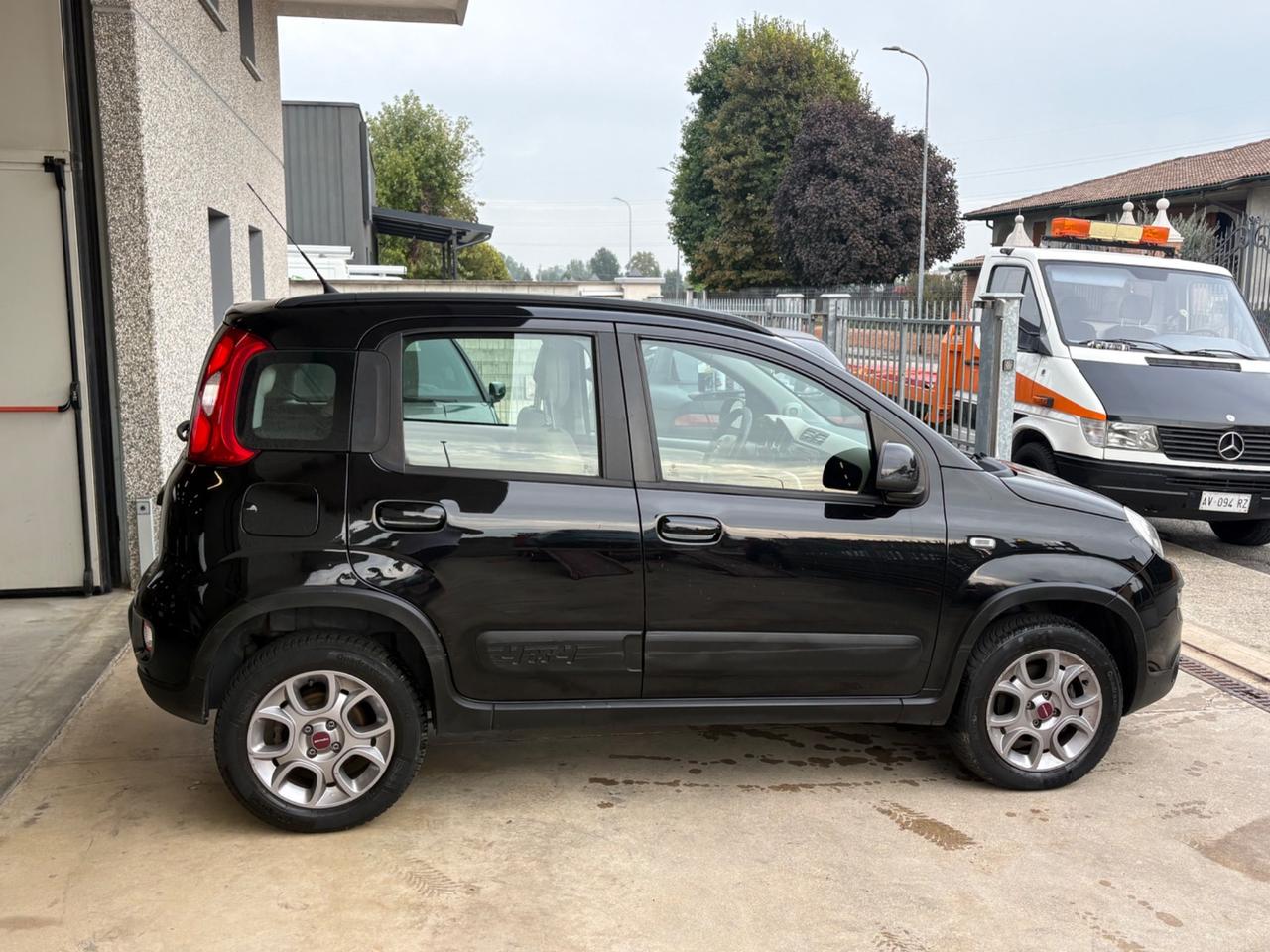 Fiat Panda 4x4 1.3 MJT 75CV 2015 NEOPATENTATI