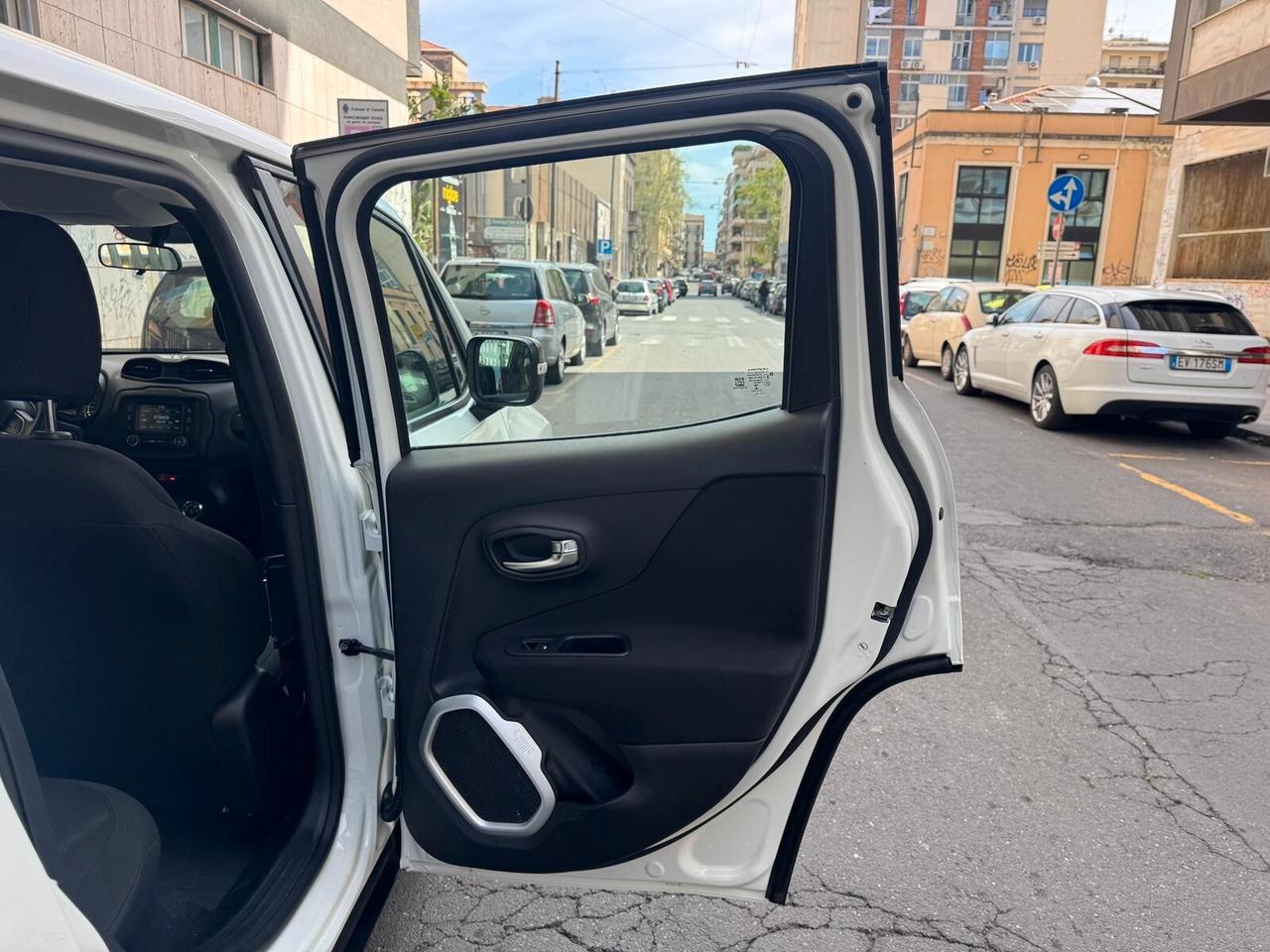 Jeep Renegade 1.6 Mjt 120 CV SPORT