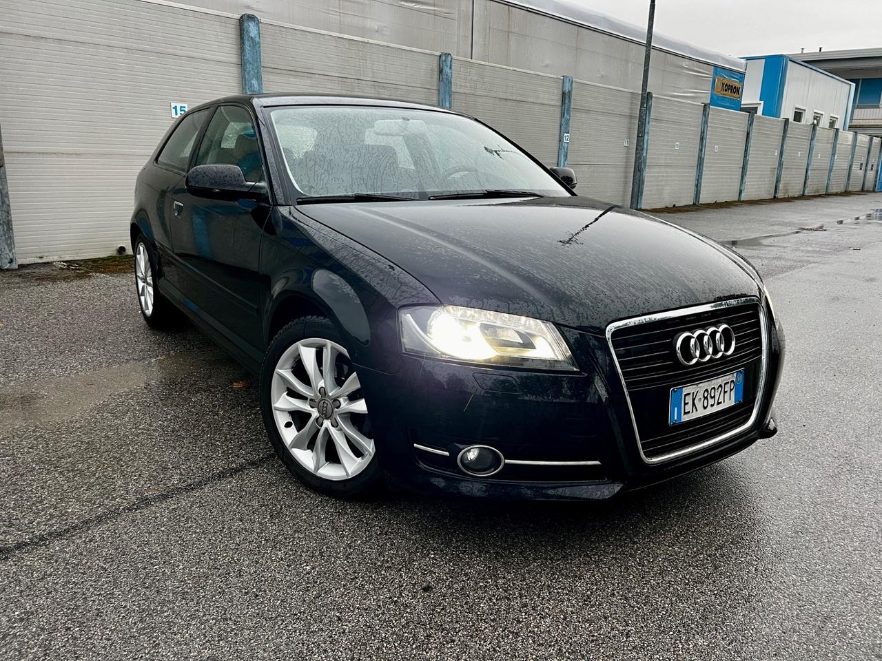 Audi A3 SPB 1.6 TDI 105 CV CR Ambition