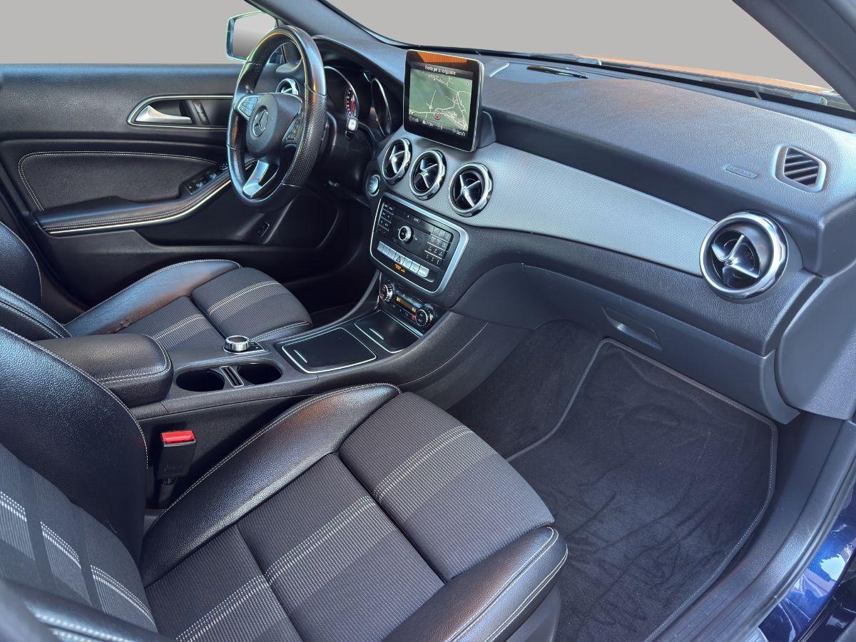 MERCEDES - Classe GLA - GLA 200 d 136CV Automatic Premium