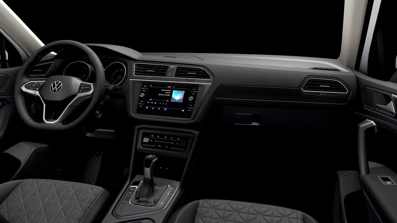 VOLKSWAGEN TIGUAN 2.0 TDI LIFE DSG IN ARRIVO
