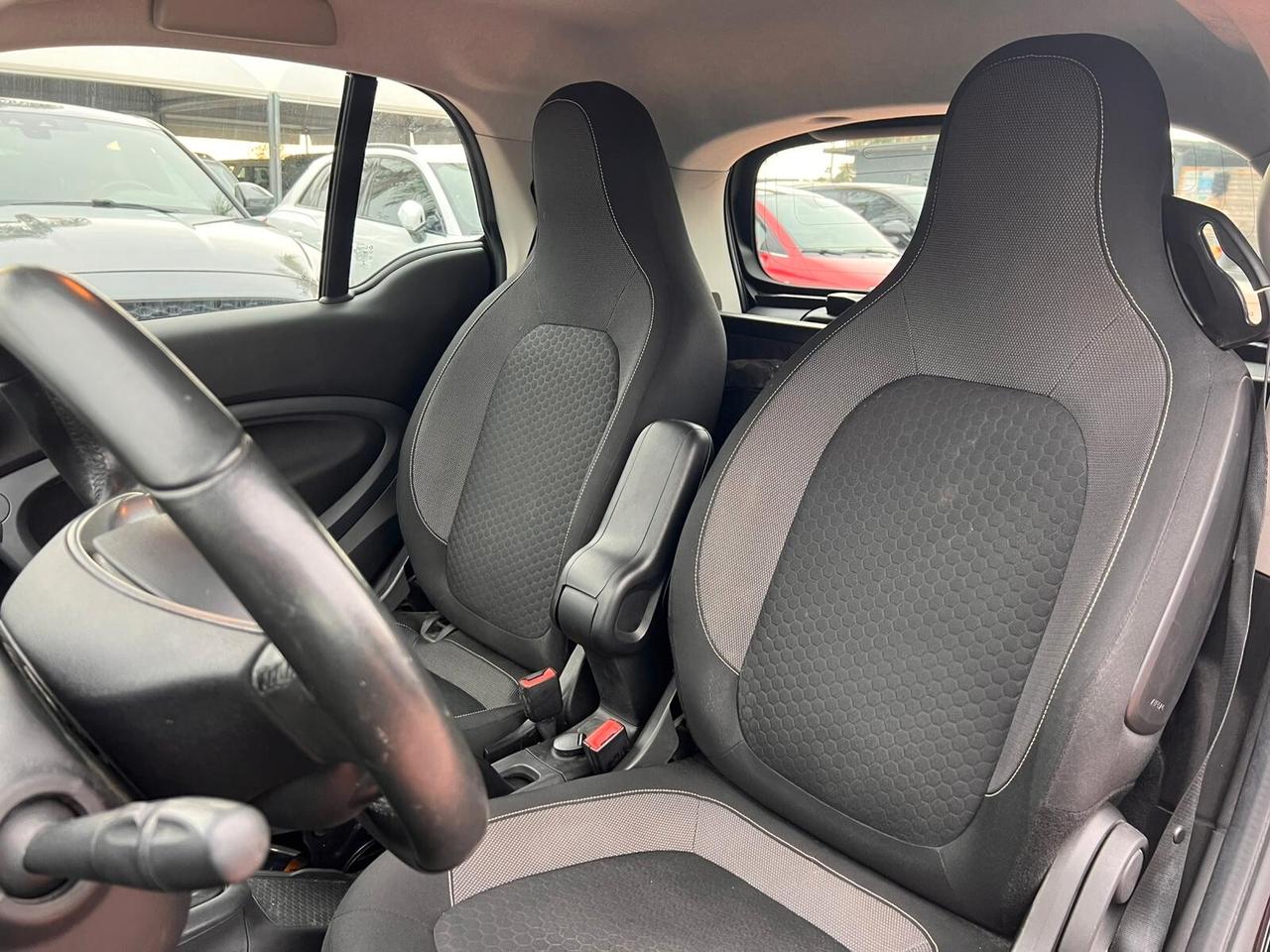 Smart ForTwo EQ Racingrey (4,6kW)