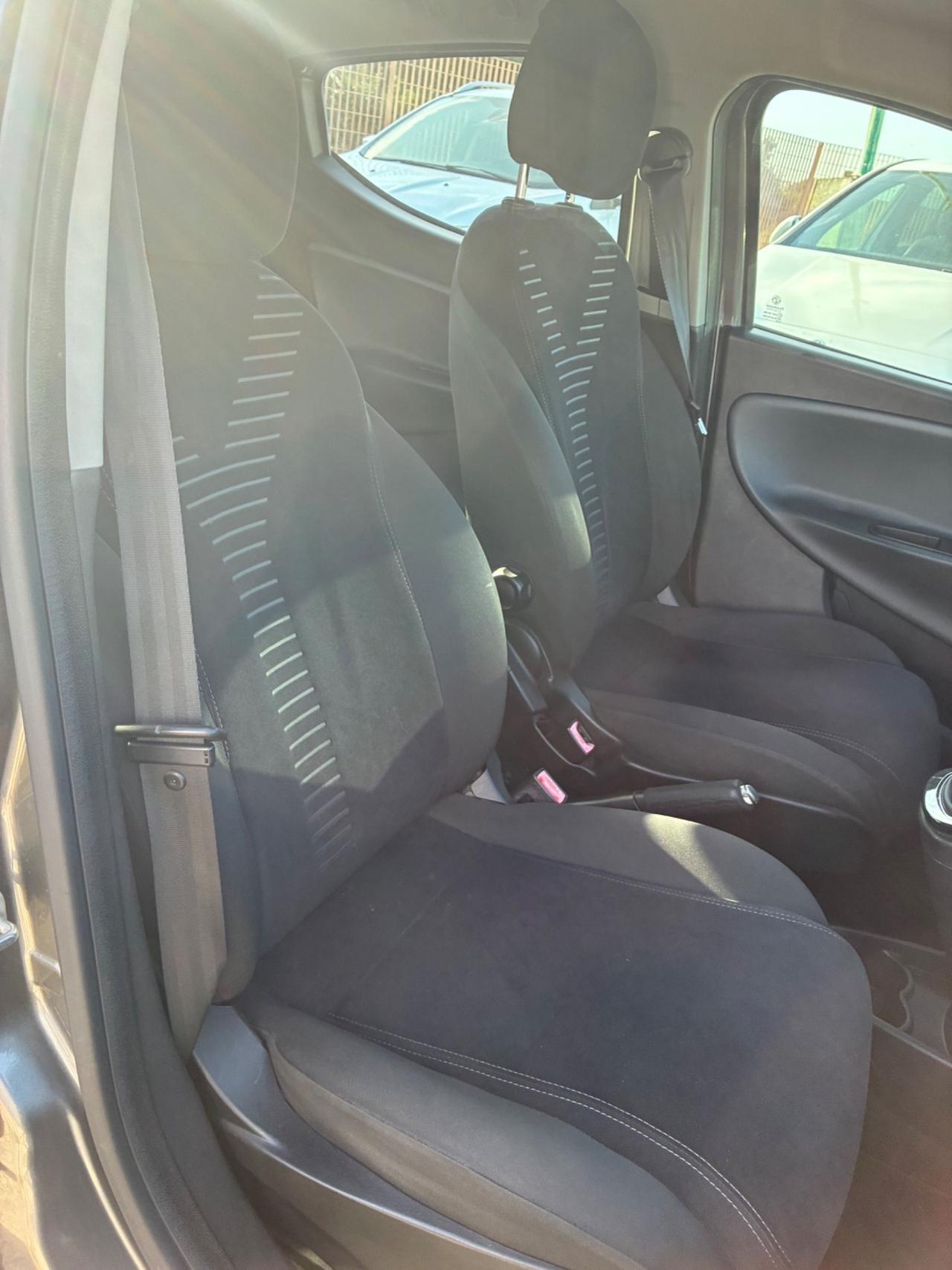 Lancia Ypsilon 1.2 69 CV Platinum