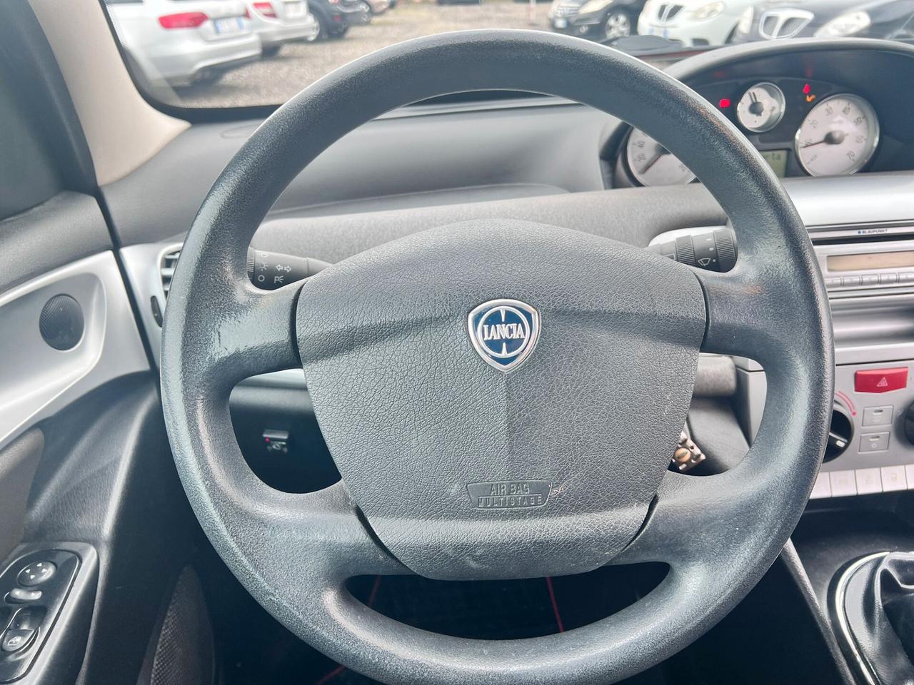 Lancia Ypsilon 1.4 Argento Ecochic GPL