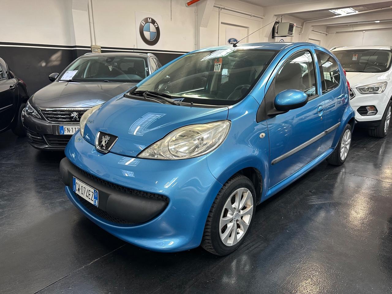 Peugeot 107 1.0 68CV 5p. Plaisir 2Tronic AUTOMATICO