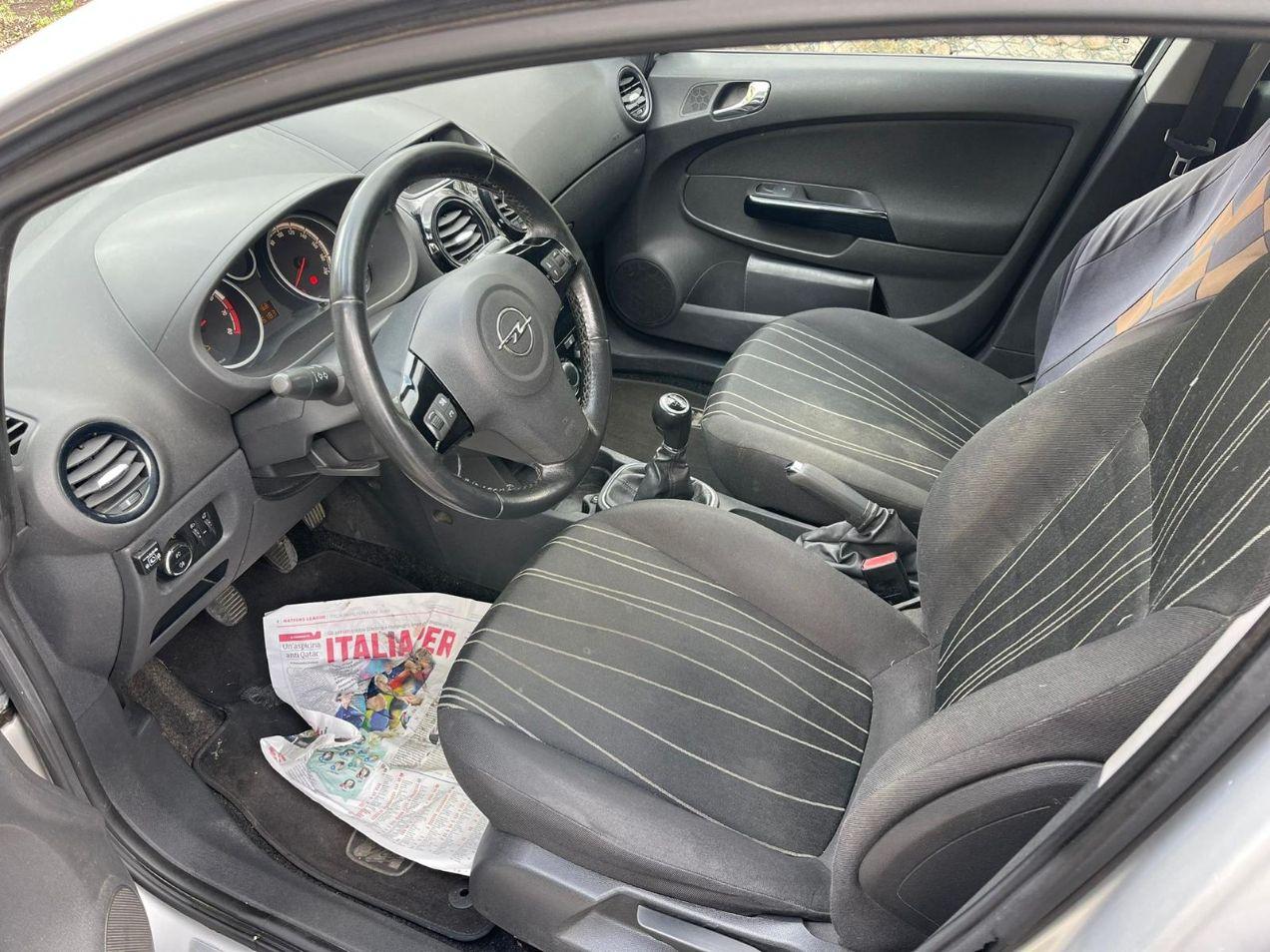 Opel Corsa 5 Porte Corsa 5p 1.2 Edition Gpl-tech 80cv LEGGI
