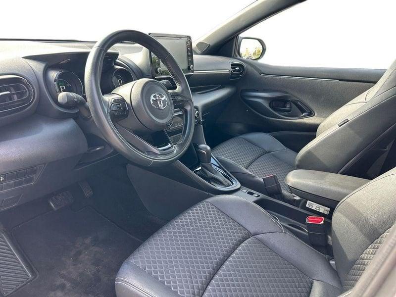 Toyota Yaris Yaris 1.5h Lounge