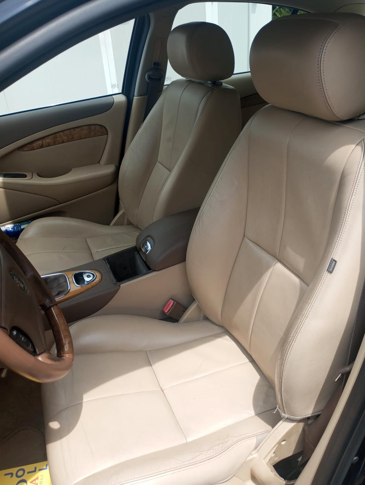 Jaguar S-Type (X206) 2.7 diesel V6 cat Classic