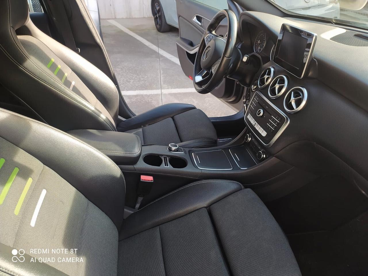 Mercedes-benz A 180 Automatic Premium AMG Manutenzione certificata