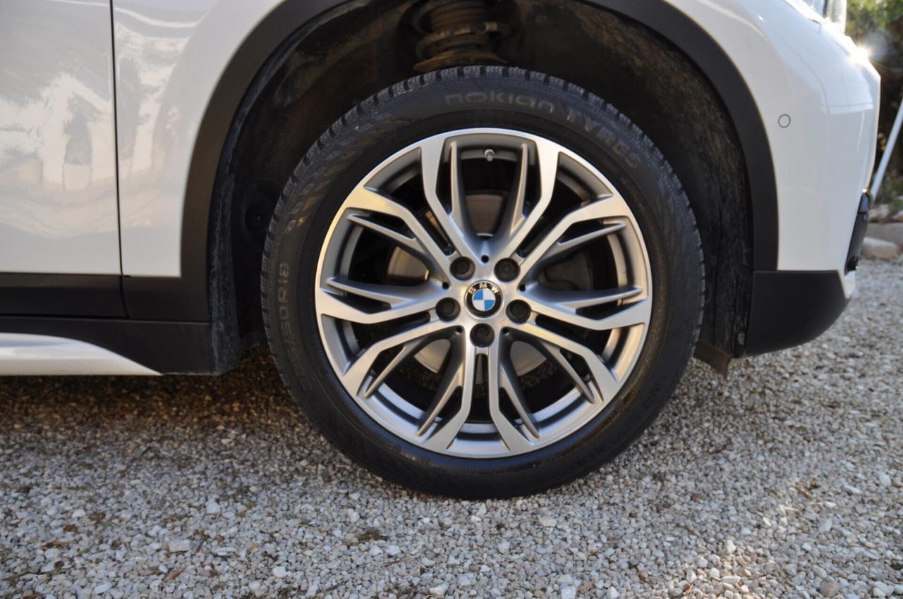 Bmw X1 180d xDrive Advantage (Gancio traino-tetto apribile)