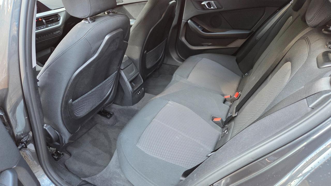 Bmw 116 116d 5p. Business Advantage aut.