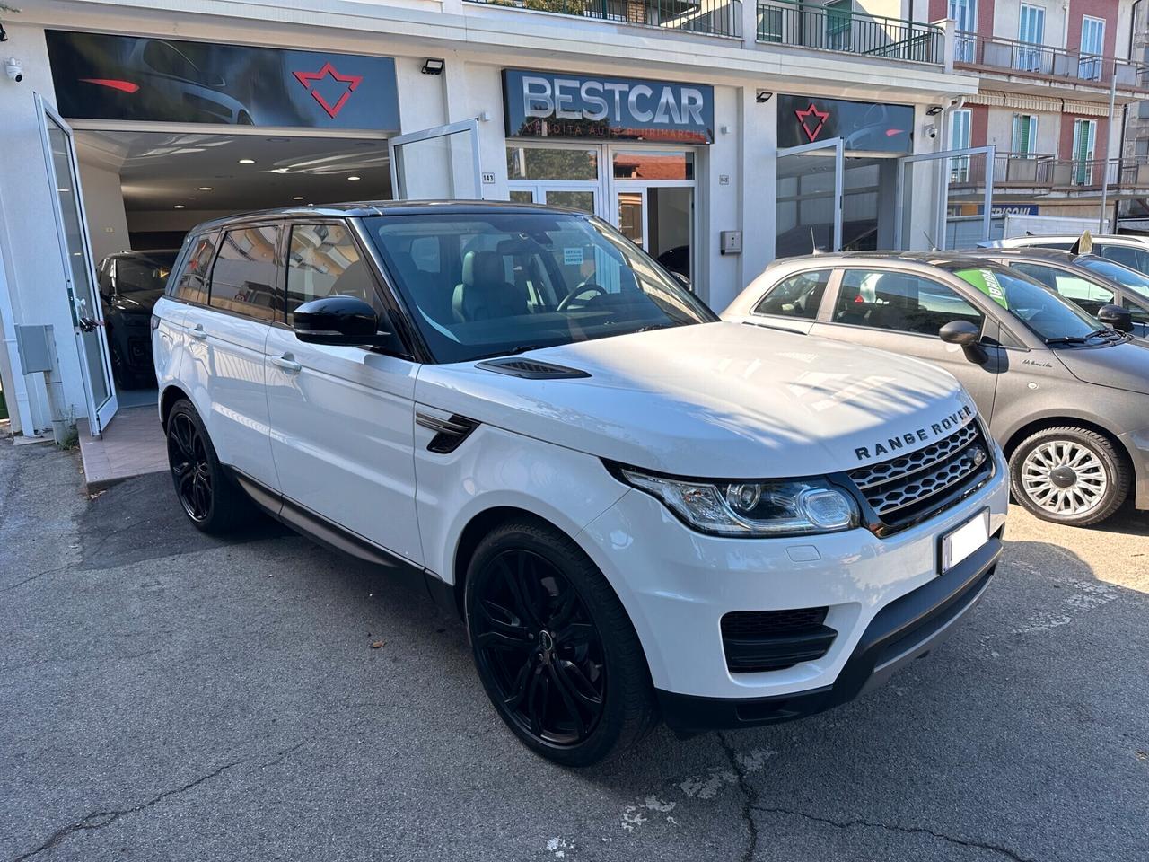 Land Rover Range Rover Sport Range Rover Sport 3.0 TDV6 HSE Dynamic PANORAMA / R22 / AIR SUSPENSION