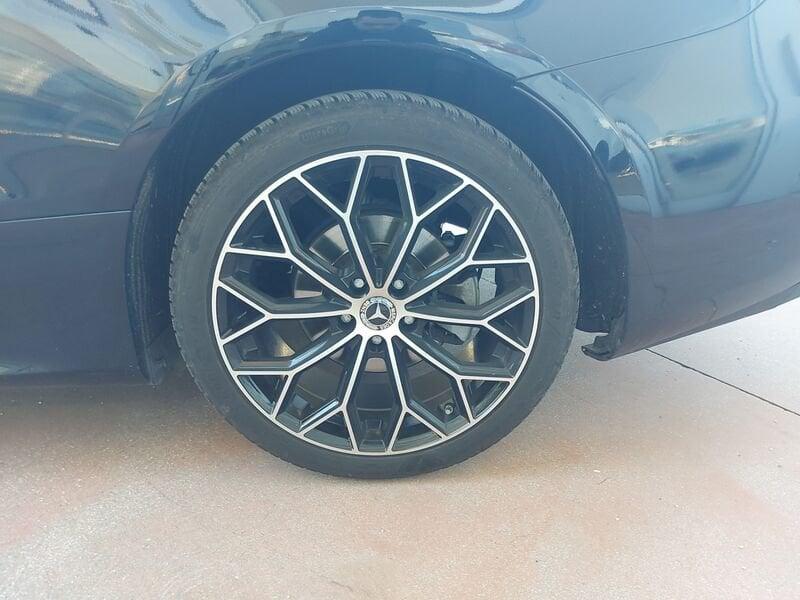 Mercedes-Benz Classe E E220 d 4MATIC Premium Plus