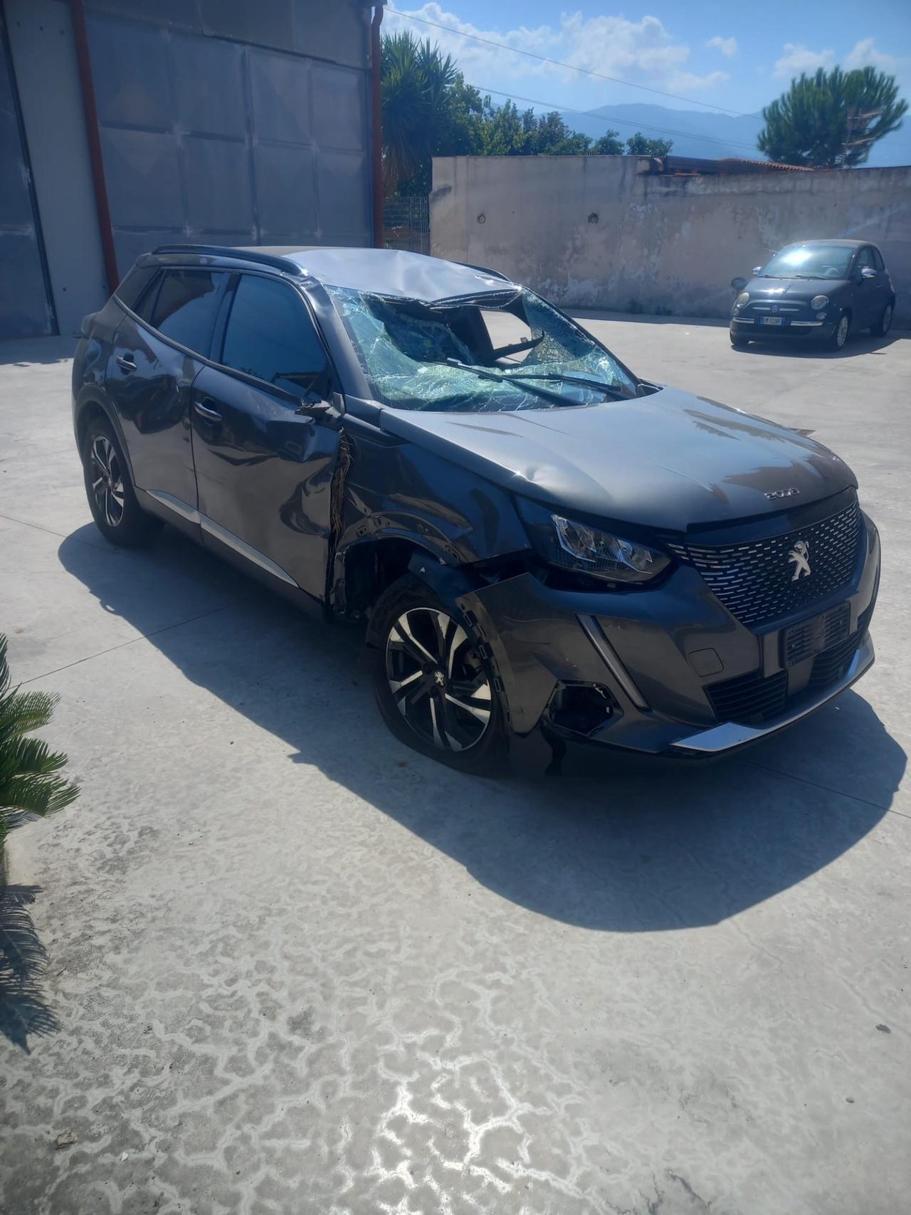 Peugeot 2008 2023 Incidentata sinistrata