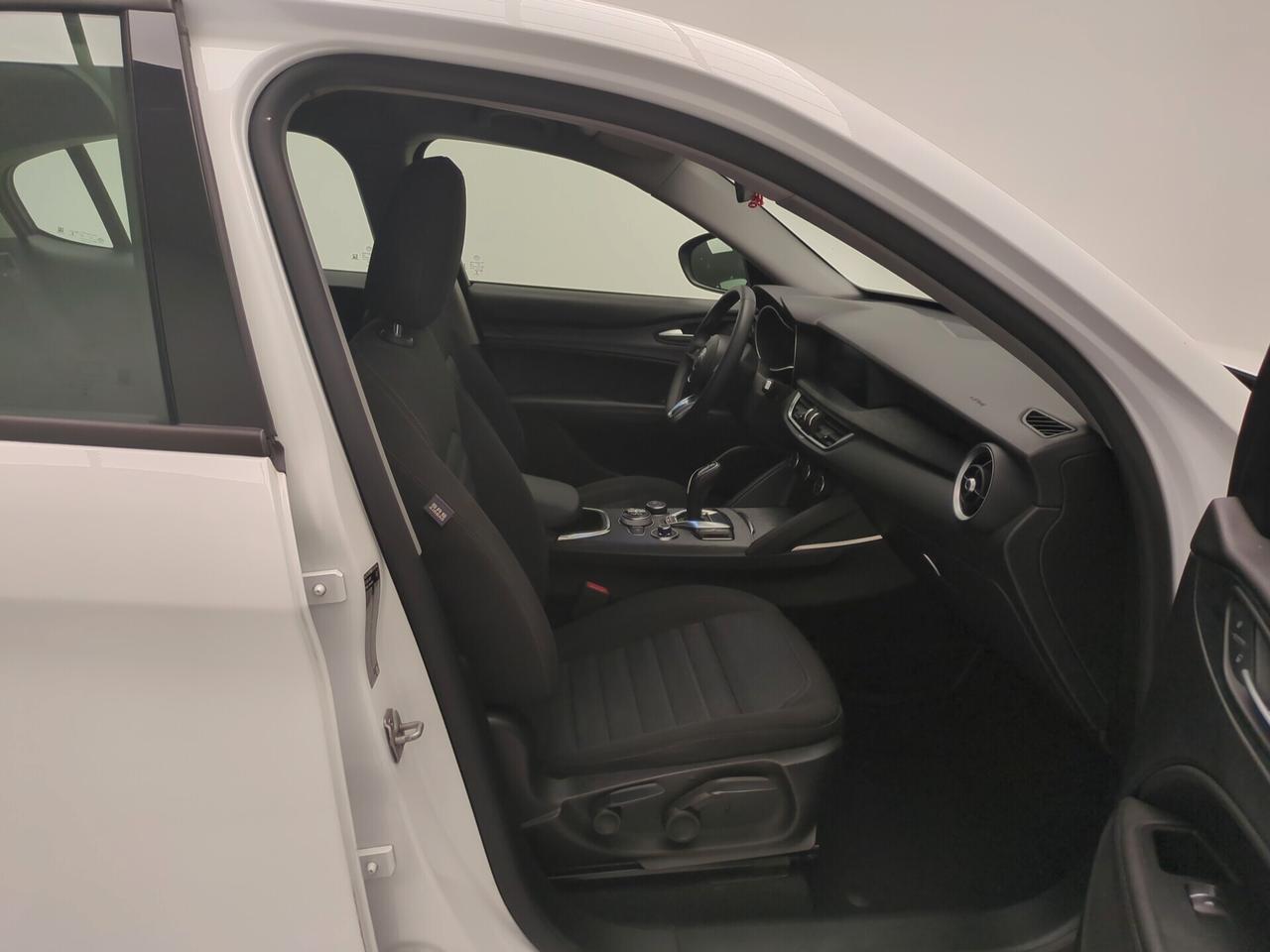 Alfa Romeo Stelvio 2.2 Turbodiesel 210 CV AT8 Q4 Business