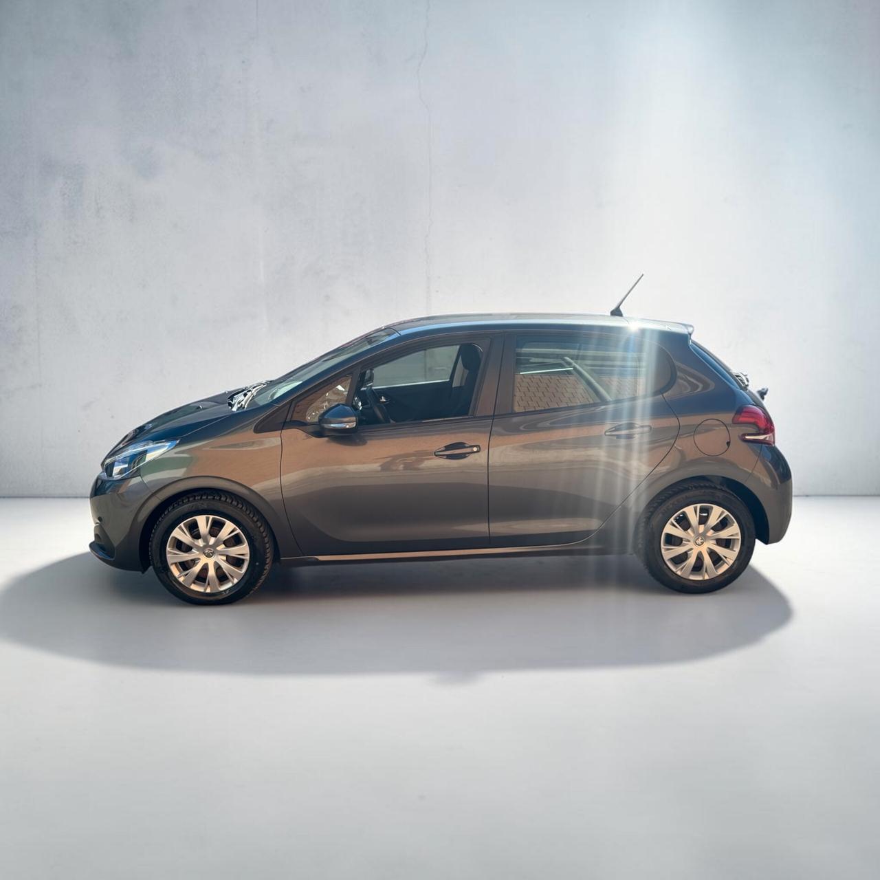 Peugeot 208 PureTech 82 5 porte Allure