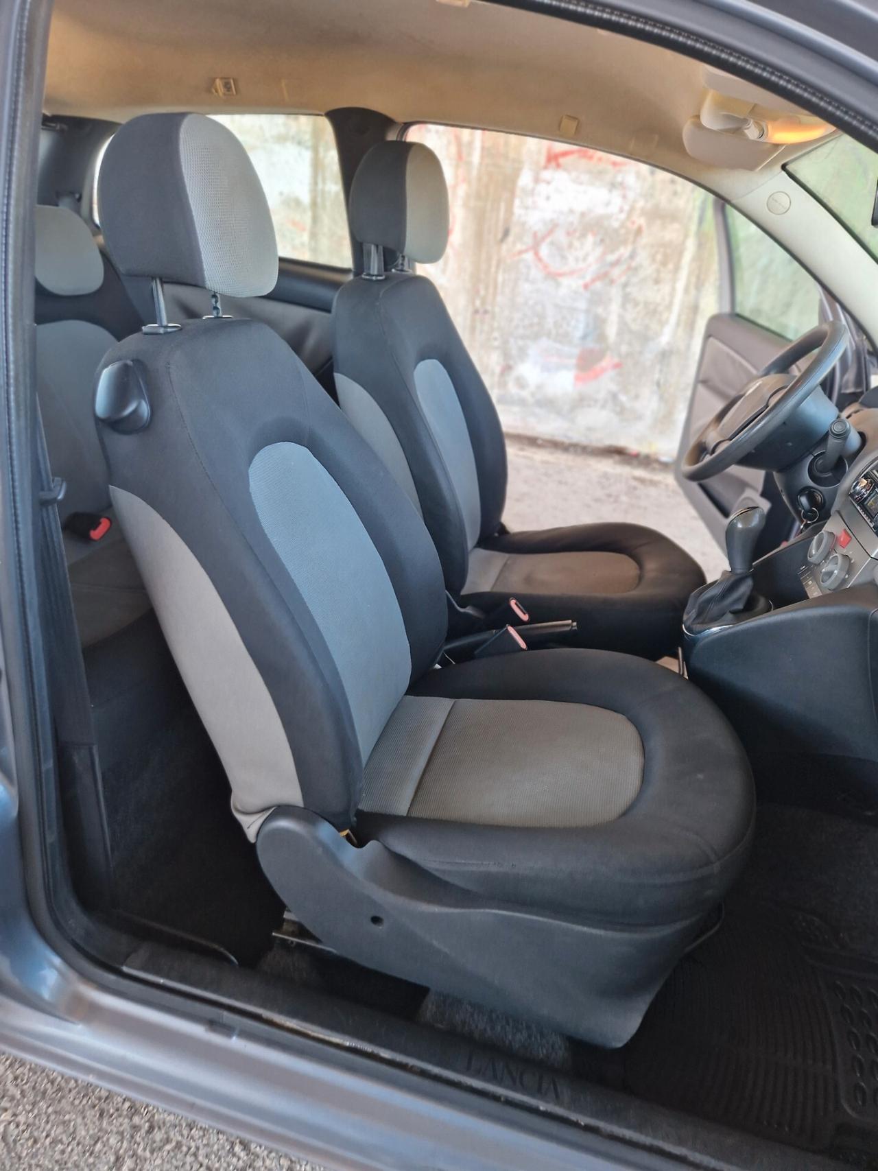 Lancia Ypsilon 1.3 Multijet 16V Argento