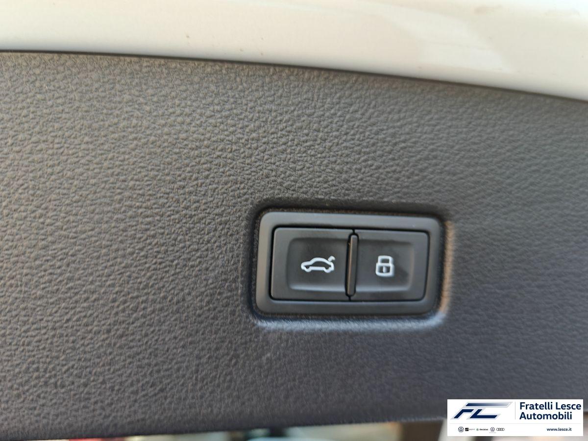 AUDI - Q5 Sportback 40 2.0 tdi mhev 12V S line quattro s tronic (Pronta Consegna !!!)