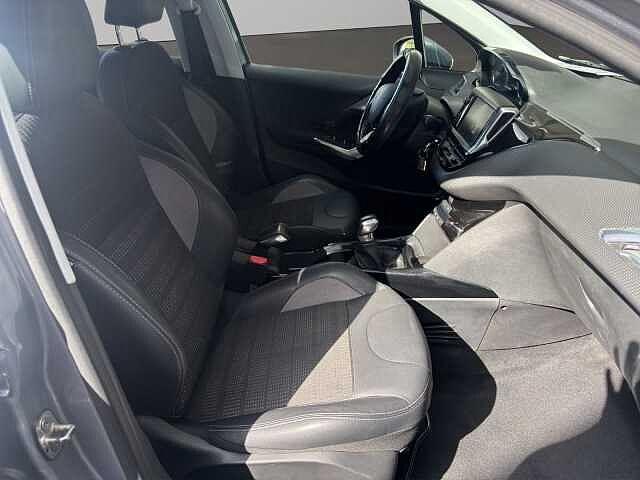 Peugeot 2008 BlueHDi 100 S&S Allure