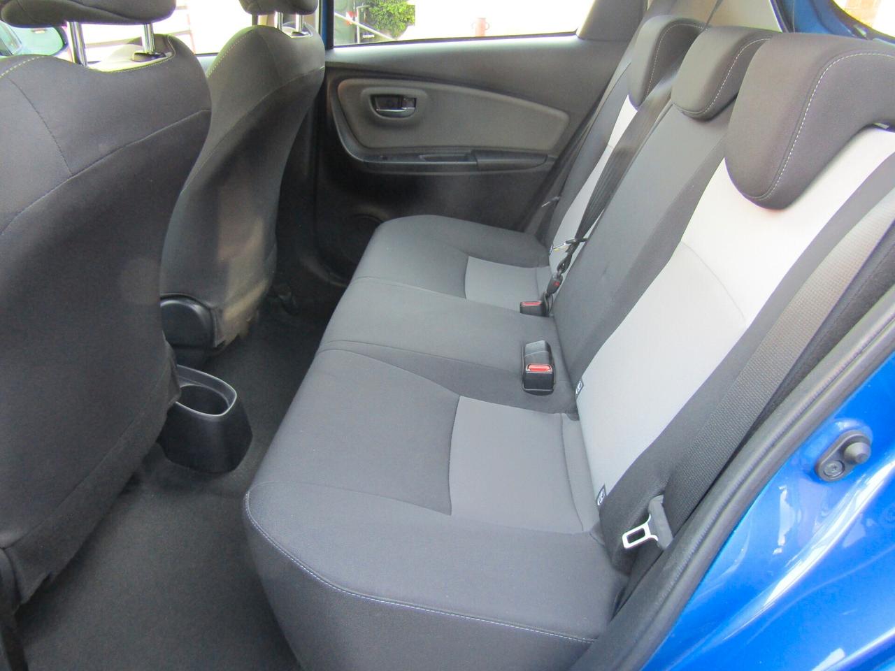 Toyota Yaris 1.0 70CV "49.400 km" Bluetooth, Camera p., ADAS