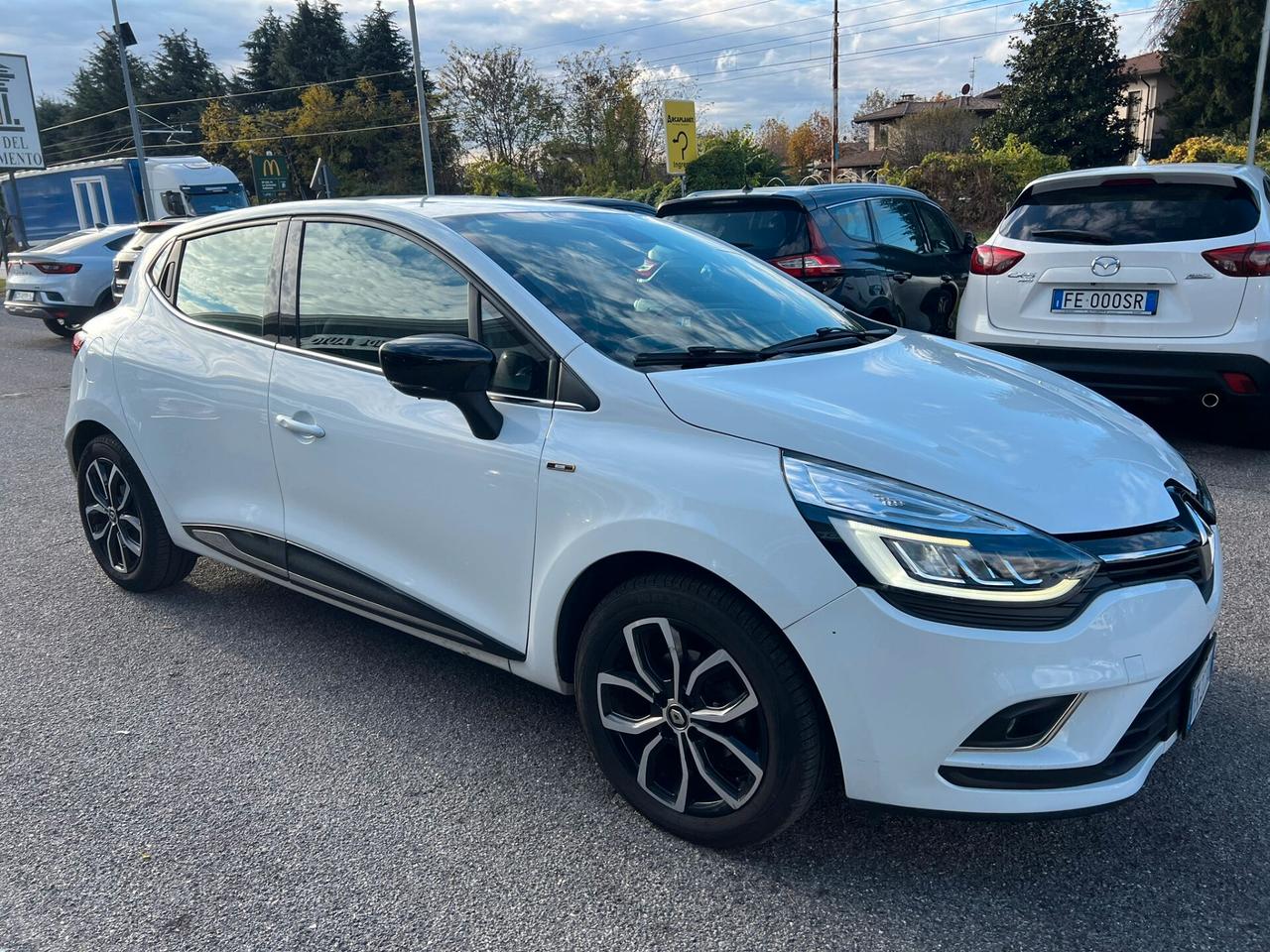 Renault Clio TCe 12V 90 CV GPL 5 porte Moschino Intens