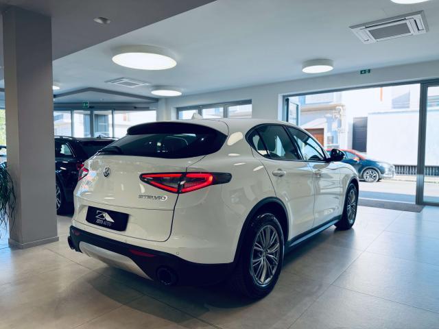 Alfa Romeo Stelvio 2.2 t Super rwd 160cv auto