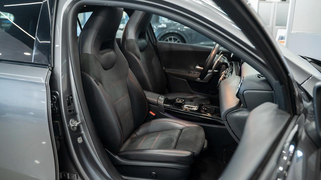 Mercedes-benz A 180 D PREMIUM PLUS AMG TETTO PACK LUCI MULTIBEAM FULL OPTIONAL