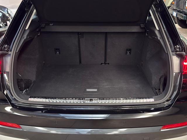 AUDI Q3 35 TDI quattro S tronic Business Advanced